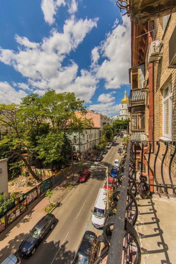 2х-кімнатна на майдані незалежності Apartment