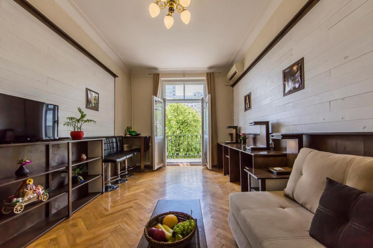 2х-кімнатна на майдані незалежності Apartment Kiew