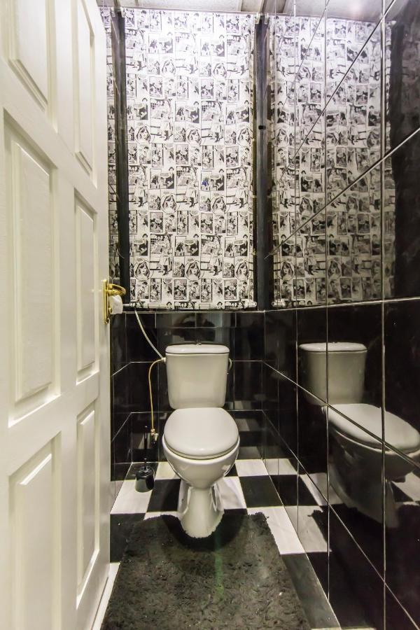2х-кімнатна на майдані незалежності Apartment Kyiv